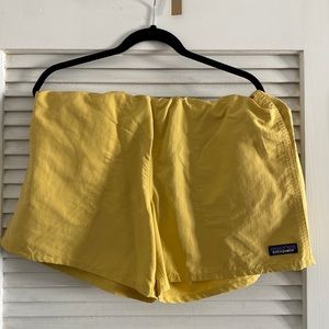 Used Patagonia Men’s Baggies - 5 inch